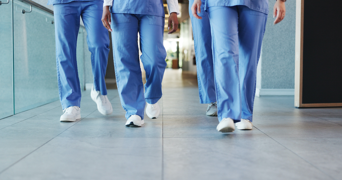 best nursing shoes